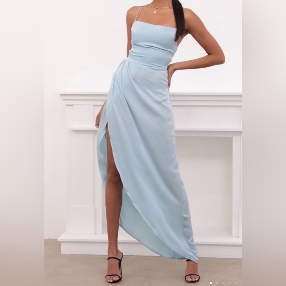 Elegant Light Blue Strapless Dress